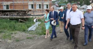 Глава республики проинспектировал строительство детсадов