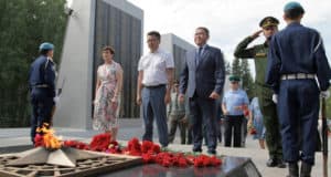 Митинг, приуроченный ко Дню памяти и скорби, прошел в Горно-Алтайске Митинг, приуроченный ко День памяти и скорби, прошел в Горно-Алтайске