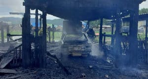 Автомобиль в гараже сгорел в Шебалино