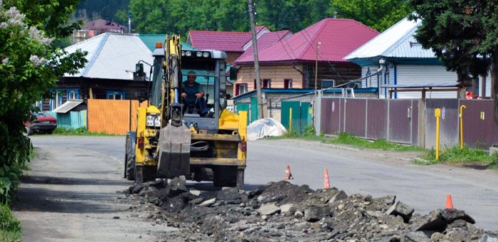 В Горно-Алтайске начался ремонт улицы Социалистической