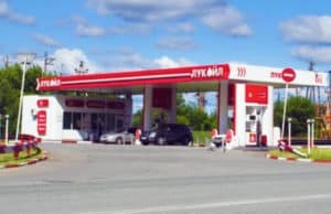 Жители Горно-Алтайска могут сэкономить на АЗС «ЛУКОЙЛ» с помощью МТС Premium