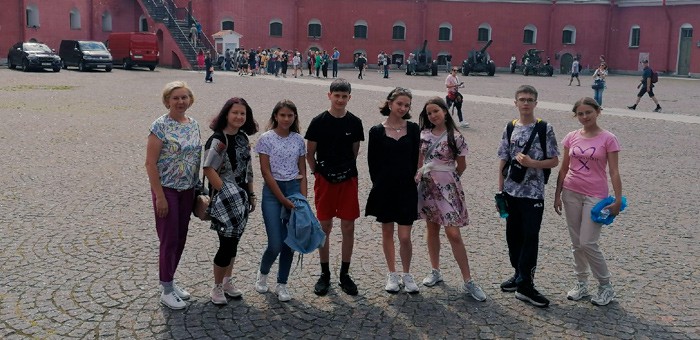 Познакомились с российской историей