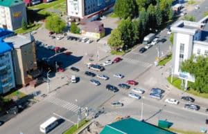 «Расставь приоритеты!»: как правильно переходить и проезжать перекрестки «Расставь приоритеты!»: как правильно переходить и проезжать перекрестки