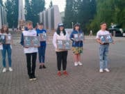 В Горно-Алтайске почтили память детей – жертв войны в Донбассе В Горно-Алтайске почтили память детей – жертв войны в Донбассе