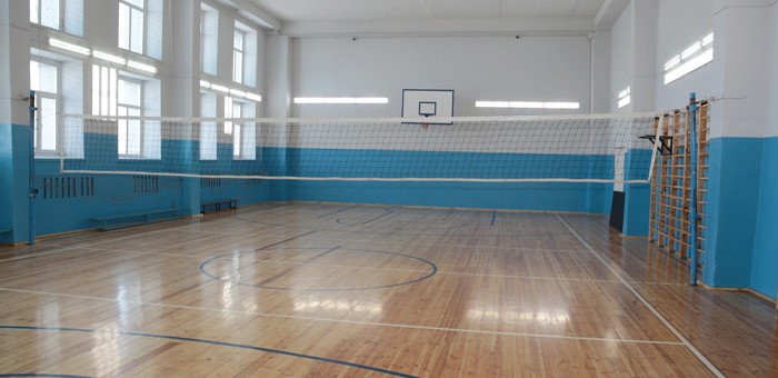 Три школьных спортзала отремонтируют в республике к началу учебного года
