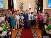 Олег Хорохордин вручил медали «За любовь и верность»