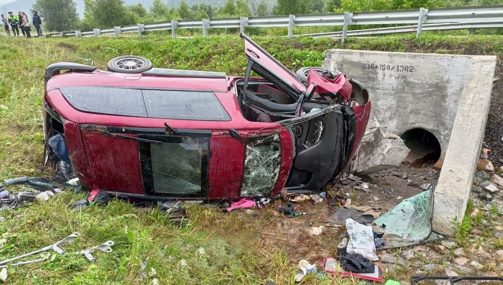 Два человека погибли в страшной аварии возле Черги, еще несколько попали в больницу