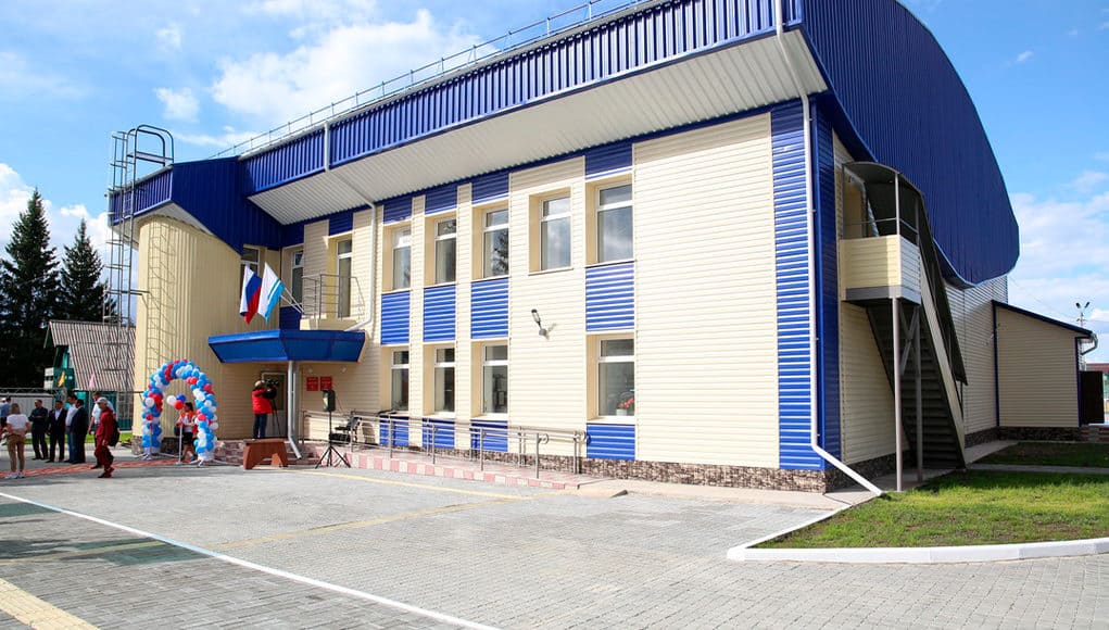 В Усть-Кане открыли спортивно-оздоровительный комплекс