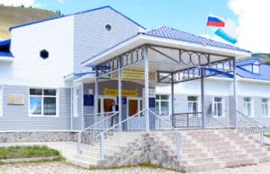 Олег Хорохордин проверил готовность школы в Паспарте к учебному году