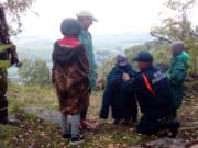 Женщина с тремя маленькими детьми пошла на Бабырган и заблудилась, их искали всю ночь Женщина с тремя маленькими детьми пошла на Бабырган и заблудилась, их искали всю ночь