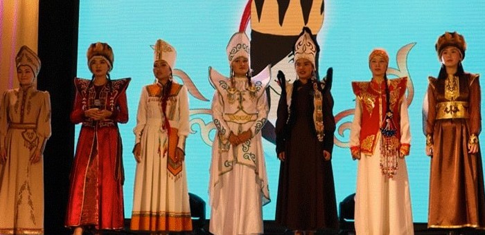 В Усть-Кане прошел конкурс «Эпчил алтай кыс»