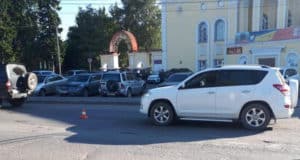 Девушку сбили на пешеходном переходе в Горно-Алтайске Девушку сбили на пешеходном переходе в Горно-Алтайске