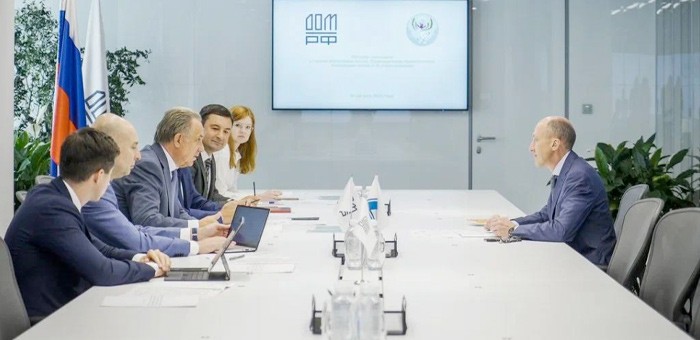 Олег Хорохордин провел переговоры с руководством госкорпорации Дом.РФ