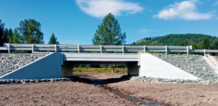 Завершен капитальный ремонт мостов через реки Верхняя и Нижняя Шиверта