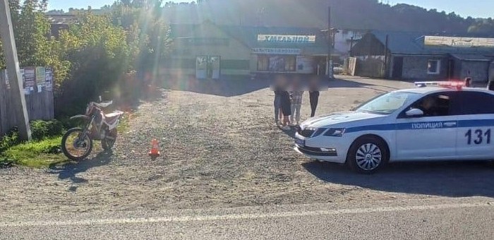 В Кызыл-Озеке попал в аварию 17-летний мотоциклист