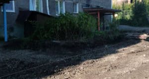 Началось благоустройство двора по улице Строителей, 4 Началось благоустройство двора по улице Строителей, 4