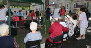 День соседей прошел в одном из микрорайонов Горно-Алтайска