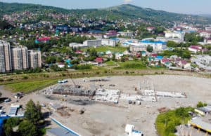 В Горно-Алтайске продолжается строительство школы №7