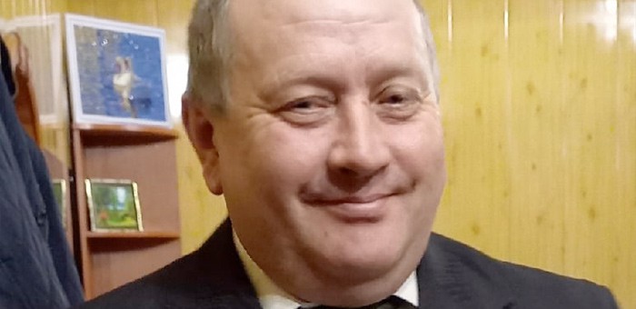 Николай Куимов лидирует на выборах главы села Усть-Кан