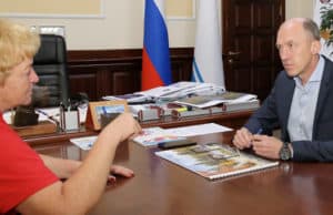 Глава республики поручил проверить состояние детских площадок