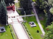 Вандалы повредили мемориальный комплекс в Сквере Победы в Майме Вандалы повредили мемориальный комплекс в Сквере Победы в Майме