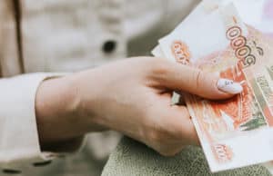 Сельчанка нарвалась на мошенников при покупке табачной продукции в интернете