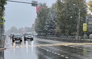 Из-за ухудшения погоды ГИБДД просит водителей быть внимательнее на дорогах Из-за ухудшения погоды ГИБДД просит водителей быть внимательными на дорогах