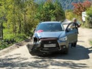 Автотурист сбил мотоциклиста в Чемале Автотурист сбил мотоциклиста в Чемале