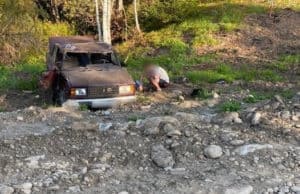 Пьяный с утра водитель перевернулся на ВАЗе в Чойском районе Пьяный с утра водитель перевернулся на ВАЗе в Чойском районе