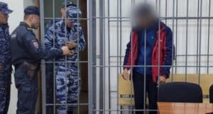 Изверг, покалечивший трехлетнюю девочку, взят под стражу Изверг, покалечивший трехлетнюю девочку, взят под стражу