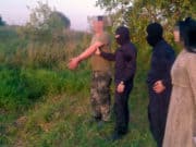 Жители республики чуть не убили участкового в Алтайском крае Жители республики чуть не убили участкового в Алтайском крае