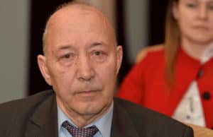 Юрий Табакаев стал почетным гражданином Горно-Алтайска Юрий Табакаев стал почетным гражданином Горно-Алтайска