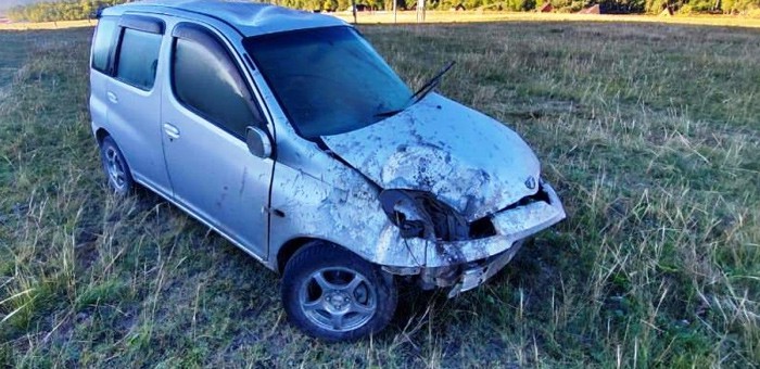 Автомобиль слетел с дороги на Чуйском тракте около Онгудая
