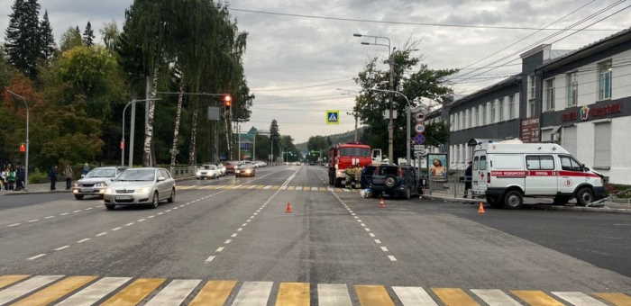 ДТП со «скорой помощью» в Горно-Алтайске: пострадали два человека