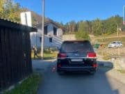 Девятилетний ребенок попал под колеса Toyota Land Cruiser в Манжероке Девятилетний ребенок попал под колеса Toyota Land Cruiser в Манжероке