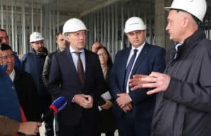 Олег Хорохордин проверил ход строительства физкультурно-оздоровительного комплекса в Горно-Алтайске Олег Хорохордин проверил ход строительства физкультурно-оздоровительного комплекса в Горно-Алтайске