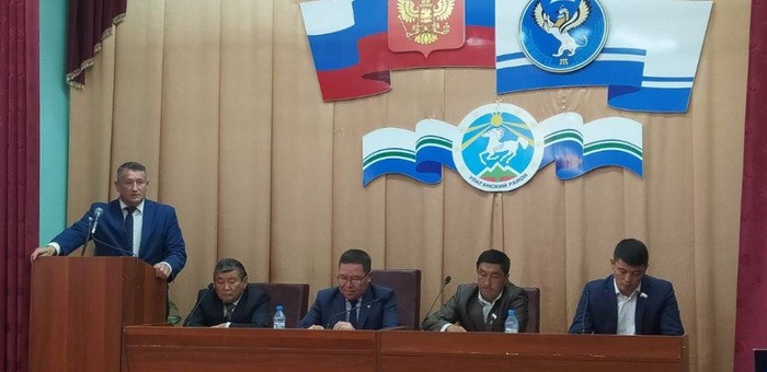 Мерген Тойлонов избран главой Улаганского района