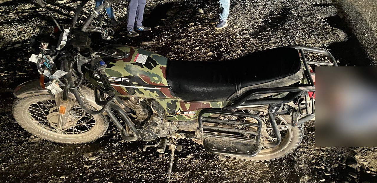 В Чемале ночью погиб мотоциклист