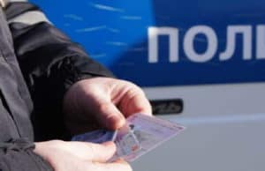 Водитель КАМАЗа купил права: в своих собственных ему не хватало категории «Е»