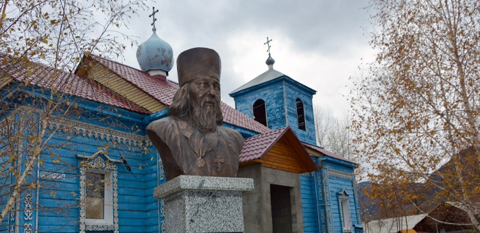 В Онгудае установлен памятник миссионеру и просветителю Михаилу Чевалкову