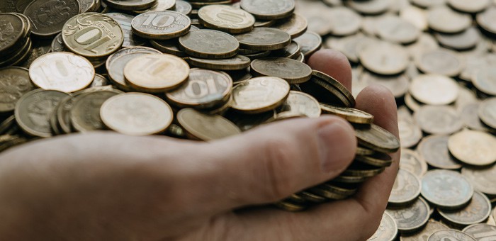 Желая купить машину подешевле, горожанин перевел аванс мошенникам