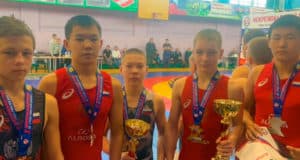 Борцы с Алтая успешно выступили на соревнованиях в Рубцовске