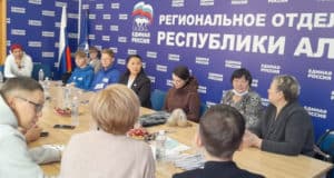 Активисты «Единой России» передали теплые вещи для участников спецоперации