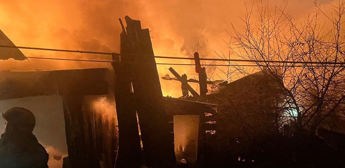 В Майме сгорел жилой дом с баней