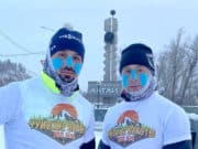 В честь 100-летия Чуйского тракта два спортсмена пробежали супермарафон от Бийска до Дубровки