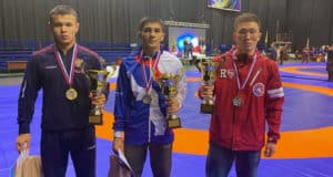 Три спортсмена с Алтая стали чемпионами турнира по борьбе в Омске
