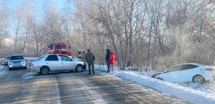 Водитель без прав устроил ДТП в Майме, выехав на встречку