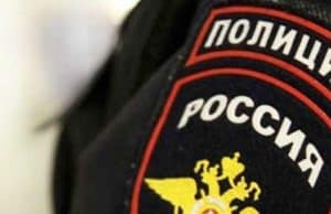 В Турочаке двое мужчин набросились с кулаками на полицейского В Турочаке двое мужчин набросились с кулаками на полицейского
