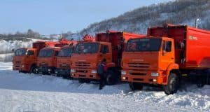 Пять новых мусоровозов доставили в Майму