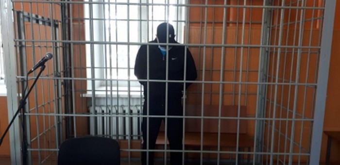 Рецидивист-наркоман на Телецком озере угрожал людям охотничьим карабином